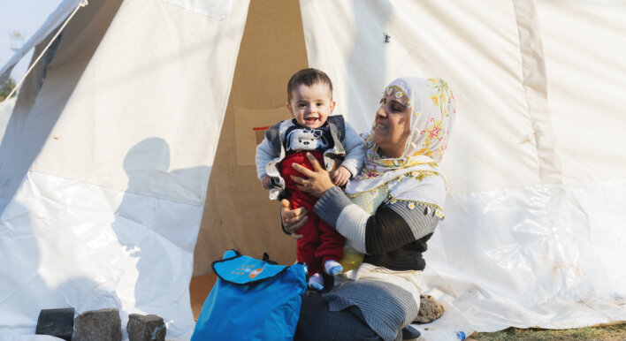 Two kits for Mother’s Day: the lifesaving power of UNFPA emergency birth kits and mama kits