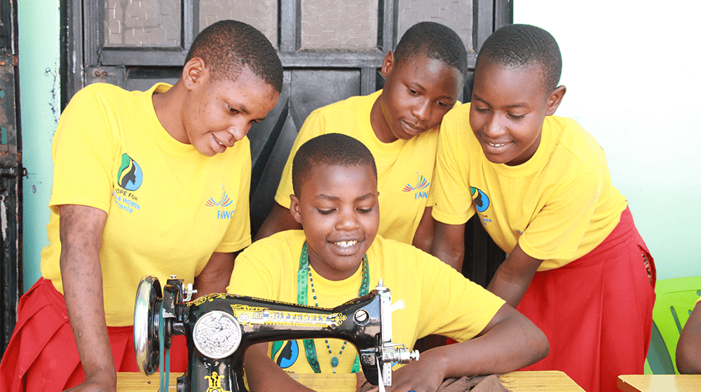 The Chaguo Langu Haki Yangu: My Choice, My Rights Program offers young people the opportunity to become youth activists in Tanzania. © UNFPA Tanzania/Warren Bright